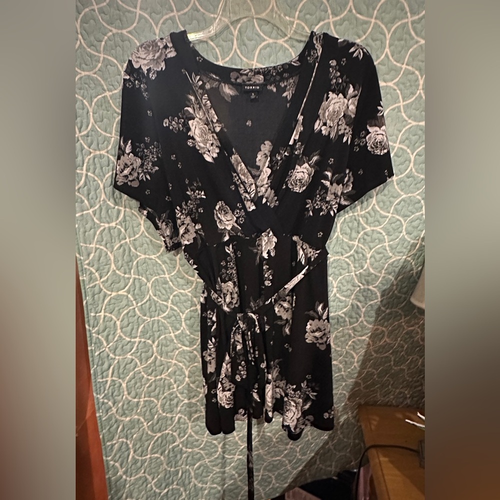 Torrid high waist blouse with tie